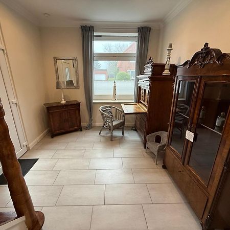 הוסום Ferienwohnung „Opa'S Tohuus“Mit Fahrraedern, Husum מראה חיצוני תמונה